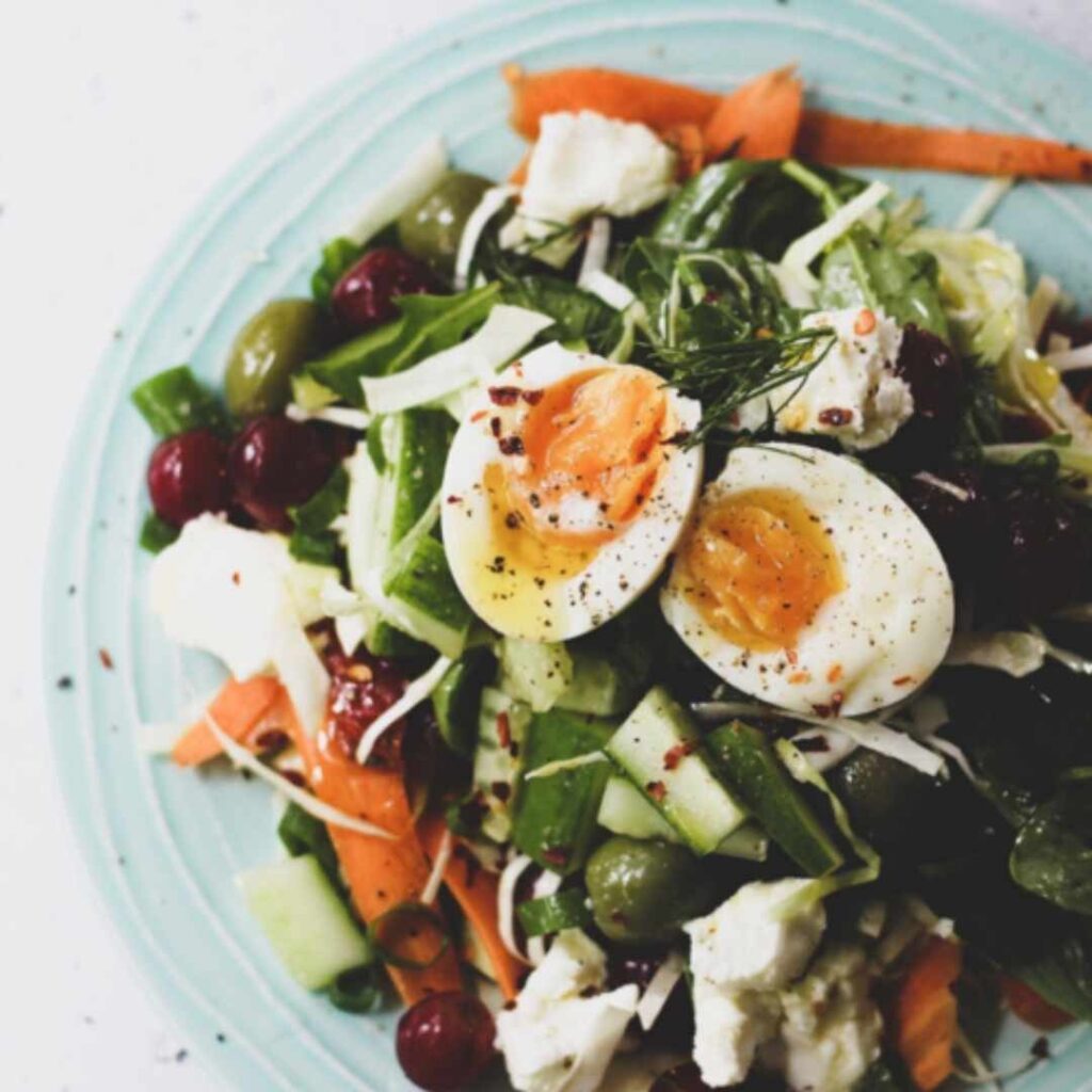 A simple guide to how to build an epic salad without a recipe