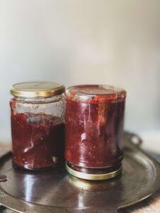 How to make rhubarb jam (without pectin)